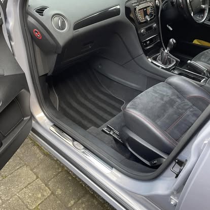Clean front cabin after an interior car clean